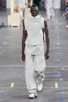 00034-Off-White-Fall-2021-Credit-Alessandro-Lucioni-GoRunway