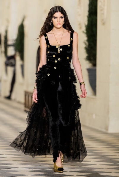 Chanel 2021 fashion show (55).jpg