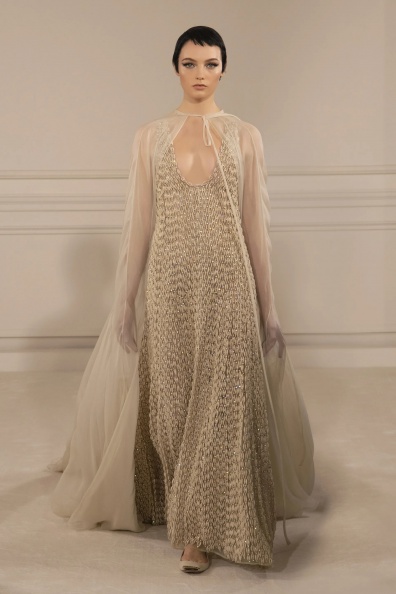 00032-Valentino-Couture-Spring-22-Paris-credit-brand.jpg