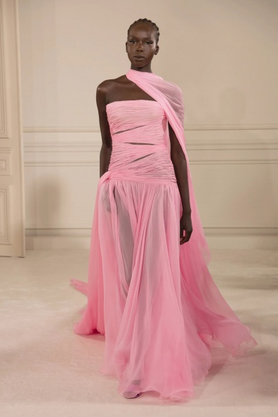 00048-Valentino-Couture-Spring-22-Paris-credit-brand.jpg