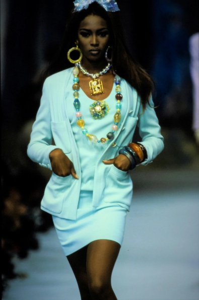 047-chanel-spring-1992-ready-to-wear-naomi-campbell.jpg