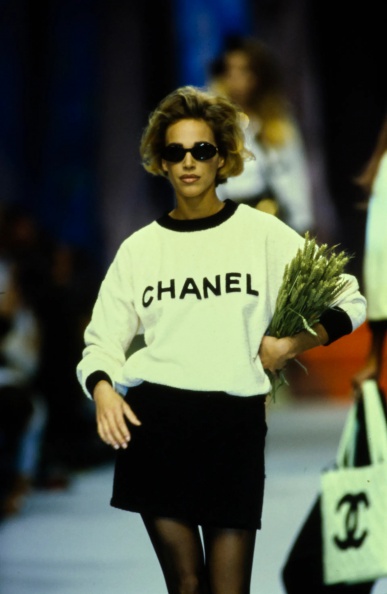 086-chanel-spring-1992-ready-to-wear-emma-sjoberg-wiklund.jpg
