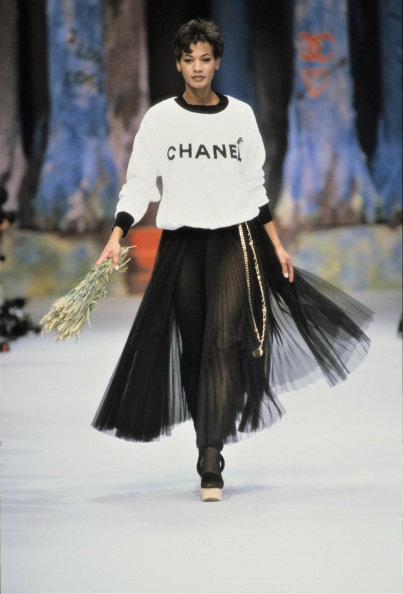 122-chanel-spring-1992-ready-to-wear-Img011961.jpg
