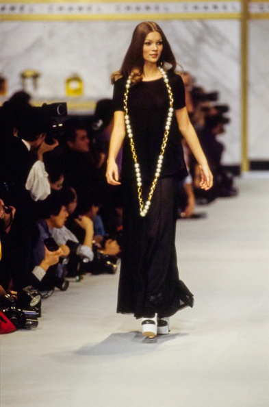 115-chanel-spring-1993-ready-to-wear-131-kate-moss.jpg