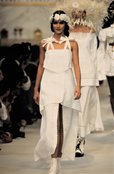 147-chanel-spring-1993-ready-to-wear-chanel-Img012544-patricia-vasquez.jpg