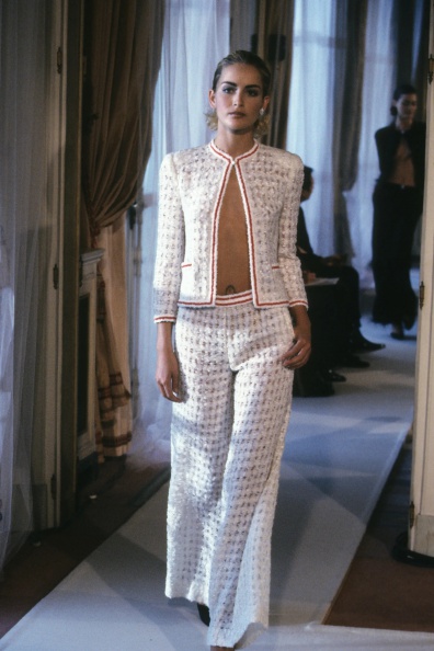 020-chanel-spring-1997-couture-CN1000099-georgina-grenville.jpg