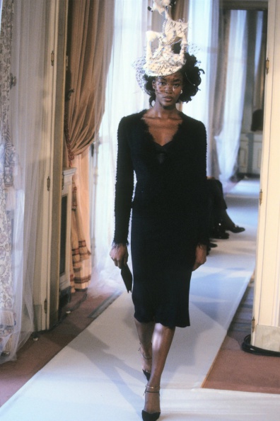 025-chanel-spring-1997-couture-CN1000093-naomi-campbell.jpg