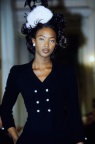 chanel-spring-1997-couture-CN10051312-naomi-campbell