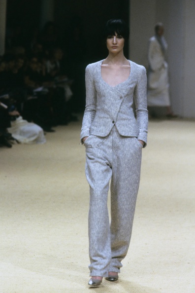 004-chanel-spring-1999-couture-Img007239-erin-oconnor.jpg