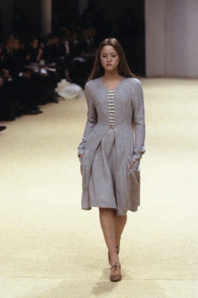 007-chanel-spring-1999-couture-Img007237-devon-aoki.jpg