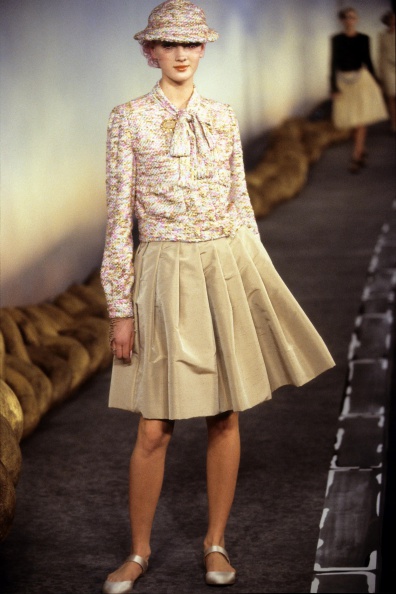 020-chanel-spring-2001-couture-CN10010861-liudmilla-bakhmat.jpg