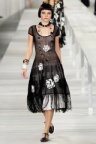 Chanel-SPRING-2004-READY-TO-WEAR (37)