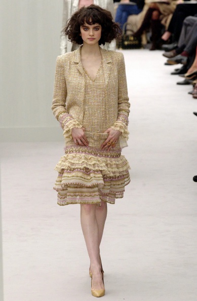 chanel-spring-2004-couture-00280h-ciara-nugent.jpg