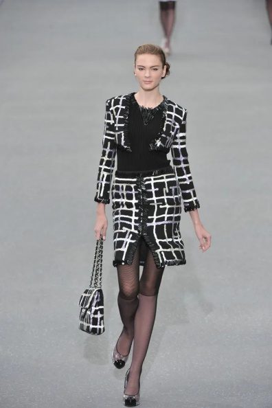 Chanel-Spring-2009-Ready-to-Wear (5).jpg