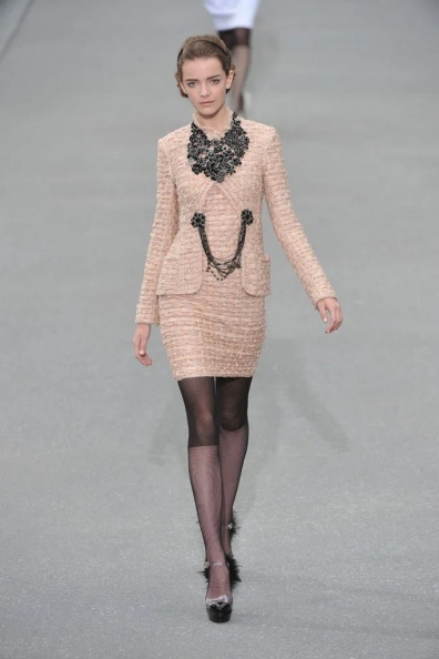 Chanel-Spring-2009-Ready-to-Wear (18).jpg