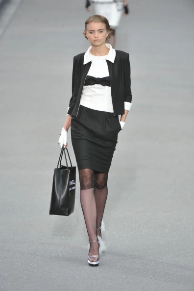 Chanel-Spring-2009-Ready-to-Wear (24).jpg