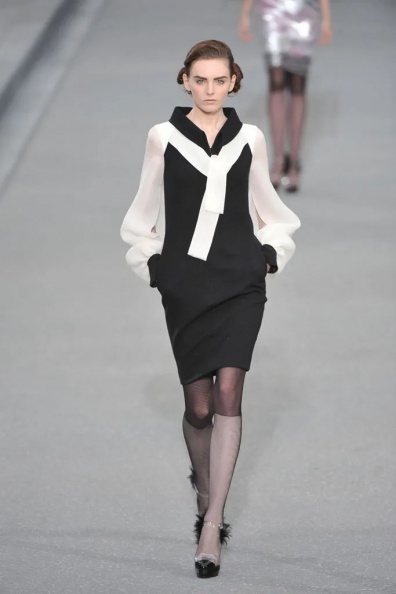Chanel-Spring-2009-Ready-to-Wear (45).jpg