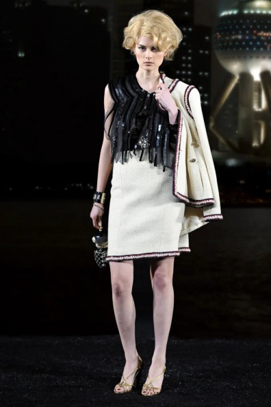 Chanel-Pre-Fall 2010 (42).jpg