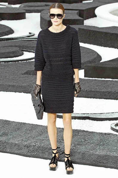 Chanel-Spring-2011-Ready-to-Wear (11).jpg
