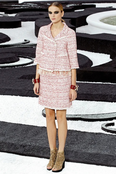 Chanel-Spring-2011-Ready-to-Wear (17).jpg