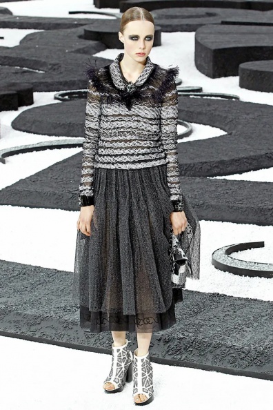 Chanel-Spring-2011-Ready-to-Wear (55).jpg