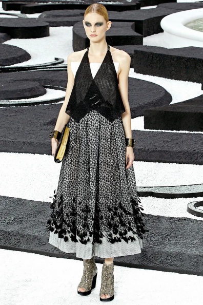 Chanel-Spring-2011-Ready-to-Wear (63).jpg