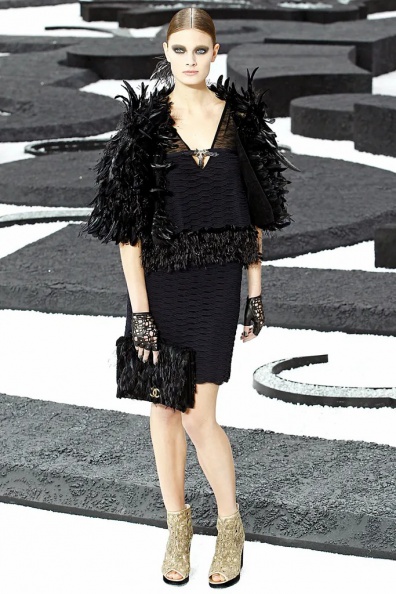 Chanel-Spring-2011-Ready-to-Wear (65).jpg