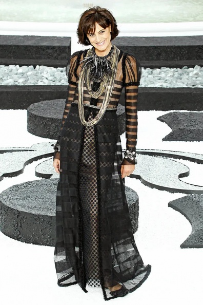 Chanel-Spring-2011-Ready-to-Wear (77).jpg