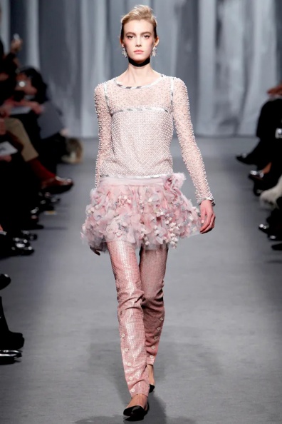 Chanel-Spring-2011-Couture (40).jpg