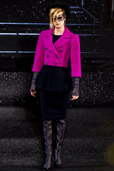 Chanel-Fall-2011-Couture (11).jpg