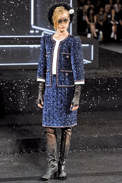 Chanel-Fall-2011-Couture (27).jpg