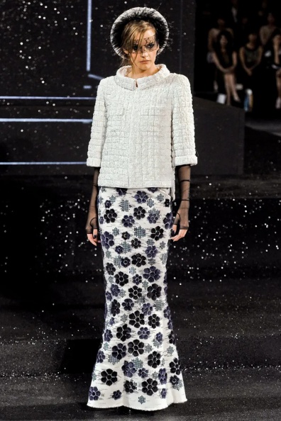 Chanel-Fall-2011-Couture (58).jpg