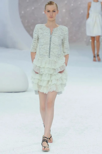 Chanel-Spring-2012-Ready-to-Wear (11).jpg