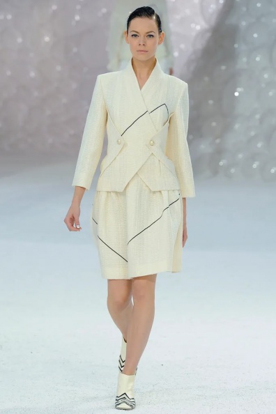 Chanel-Spring-2012-Ready-to-Wear (14).jpg