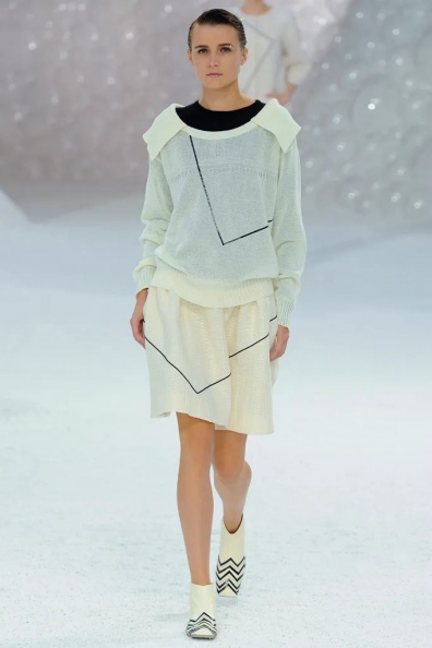 Chanel-Spring-2012-Ready-to-Wear (16).jpg