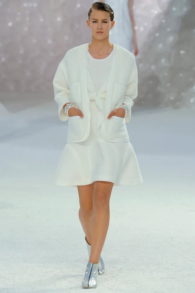 Chanel-Spring-2012-Ready-to-Wear (37).jpg