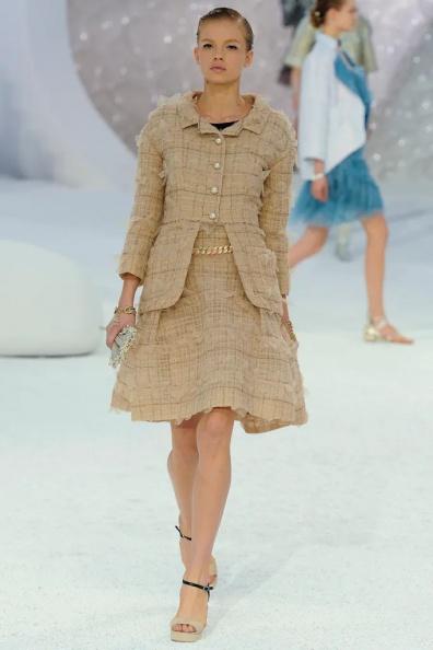 Chanel-Spring-2012-Ready-to-Wear (52).jpg