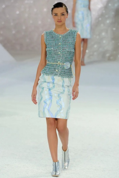 Chanel-Spring-2012-Ready-to-Wear (57).jpg