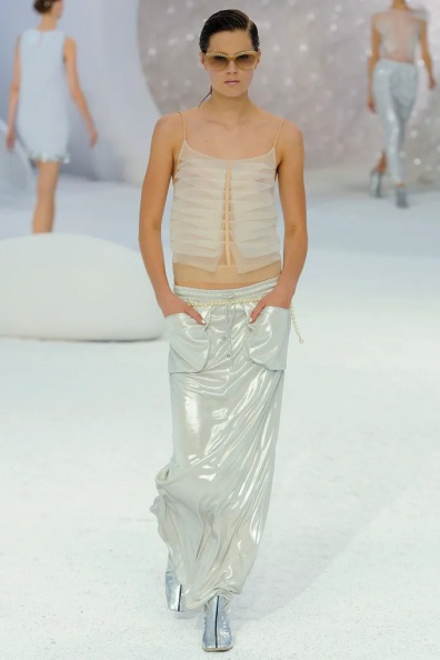Chanel-Spring-2012-Ready-to-Wear (68).jpg