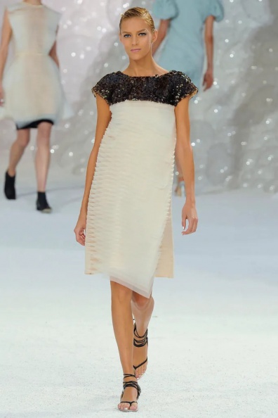 Chanel-Spring-2012-Ready-to-Wear (71).jpg