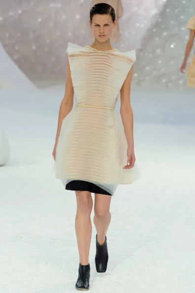 Chanel-Spring-2012-Ready-to-Wear (72).jpg