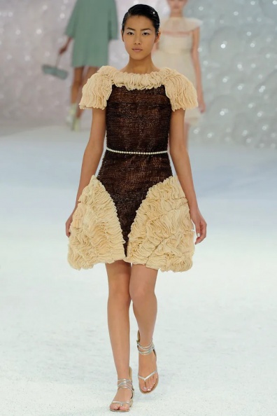 Chanel-Spring-2012-Ready-to-Wear (73).jpg