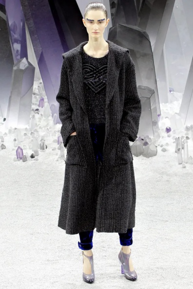 Chanel-Fall-2012-Ready-to-Wear (8).jpg