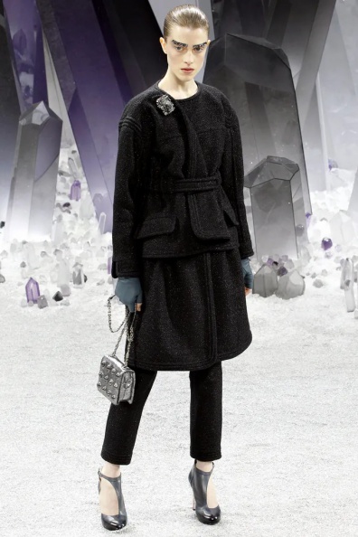 Chanel-Fall-2012-Ready-to-Wear (9).jpg