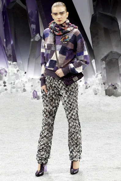 Chanel-Fall-2012-Ready-to-Wear (29).jpg