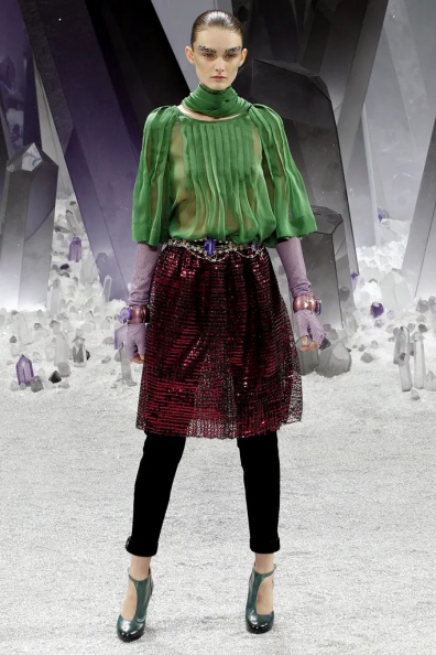Chanel-Fall-2012-Ready-to-Wear (40).jpg