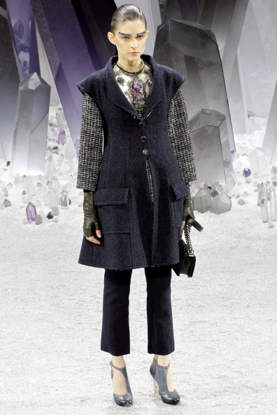 Chanel-Fall-2012-Ready-to-Wear (45).jpg