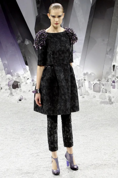 Chanel-Fall-2012-Ready-to-Wear (50).jpg