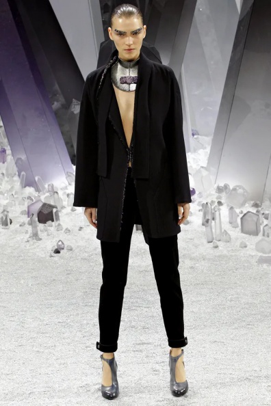 Chanel-Fall-2012-Ready-to-Wear (55).jpg