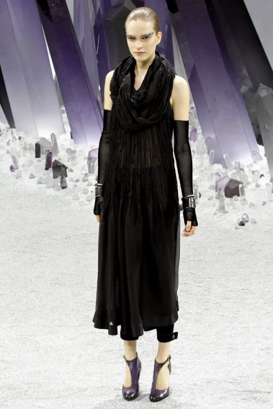Chanel-Fall-2012-Ready-to-Wear (58).jpg